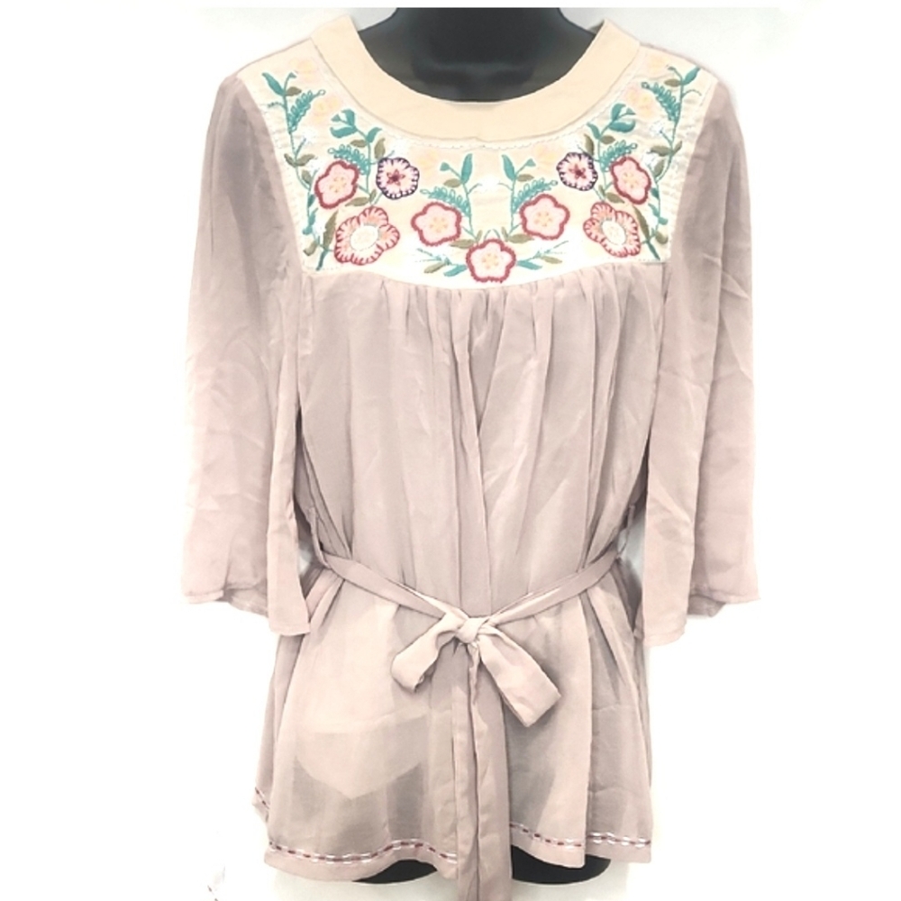 Radzoli Blouse
